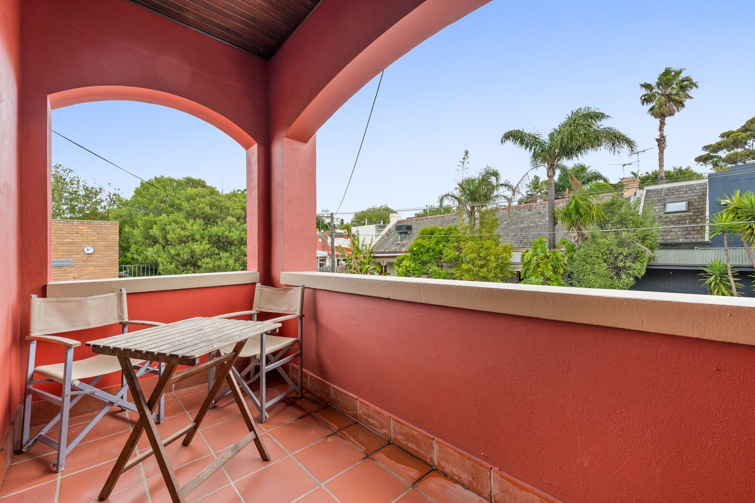 St Kilda Chic FULLY FURNISHED First Floor 3 Bedroom Duplex